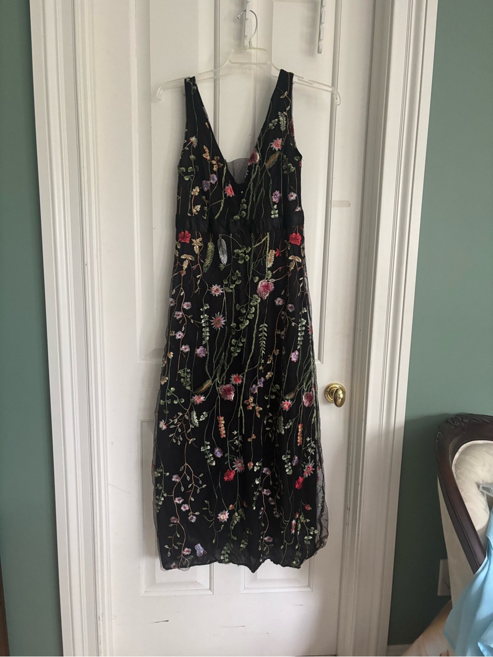 Black Floral Embroidered V-Neck Dress summer party long dress medium